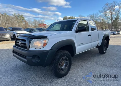 2008 Toyota Tacoma from USA, damaged, VIN 5TEUX42N38Z588405